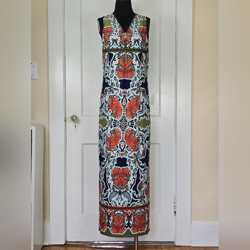 V-Neck Sleeveless Maxi Dress in Orange & Navy Floral